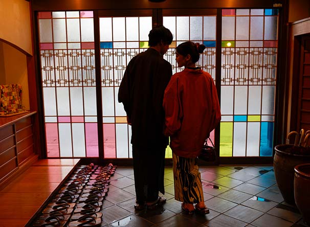 玄関ロビー。いってらっしゃいませ。